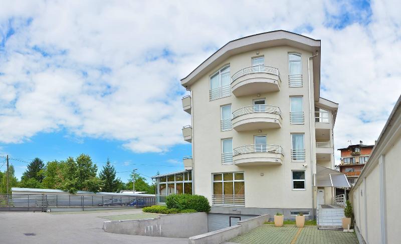 Hotel Atina Banja Luka Exterior photo